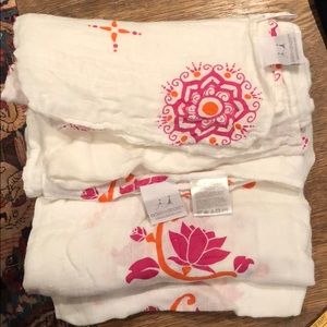 2 Aden + Anais Bamboo Swaddle Blankets
